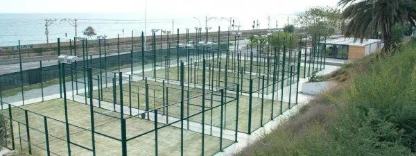 Padel Montgat Marina Club - centro deportivo en Montgat