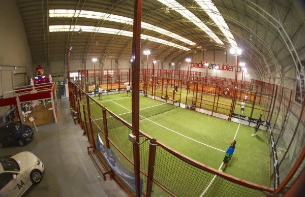 Pádel Six Burgos - centro deportivo en Burgos