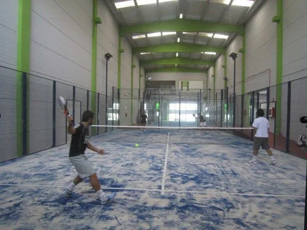 Padeltec Indoor - centro deportivo en Paterna
