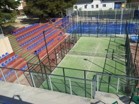 Penya Arlequinada Sports Club - centro deportivo en Castellar del Vallés
