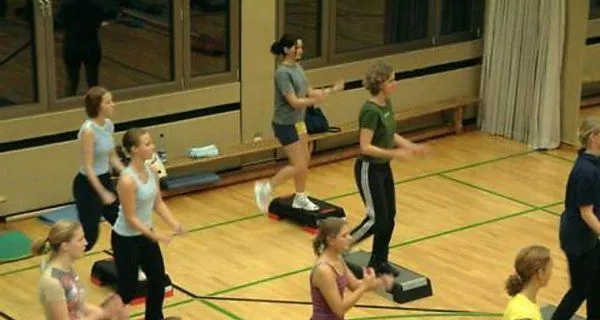 Polideportivo Municipal Malpartida - centro deportivo en Cáceres