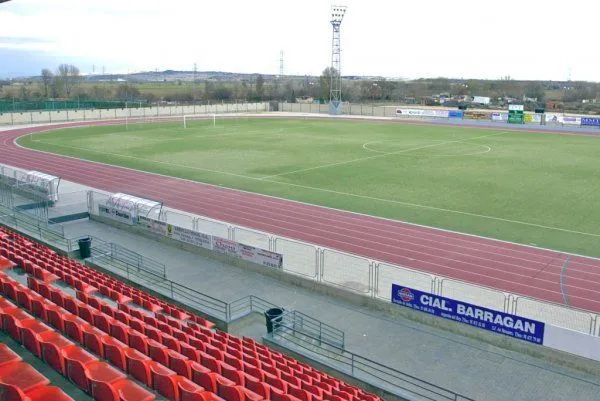 Polideportivo Municipal San Fernando - centro deportivo en San Fernando de Henares