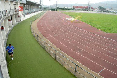 Polideportivo Municipal Zorroza - centro deportivo en Bilbao