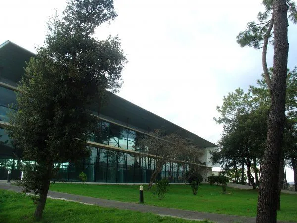 Polideportivo Nuestra Señora De Latas - centro deportivo en Ribamontán al Mar