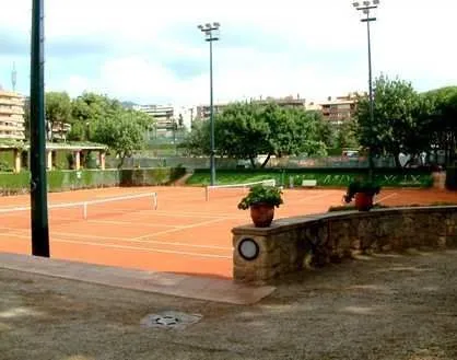 Real Club De Tenis Barcelona - centro deportivo en Barcelona