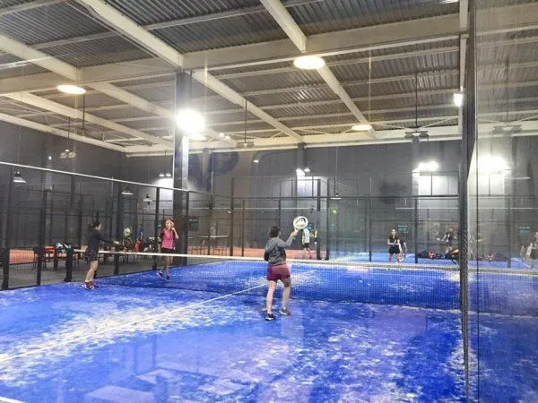 Regal Padel Club - centro deportivo en Zaragoza