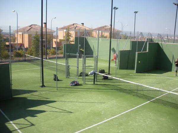 Santa Clara Golf Granada - centro deportivo en Otura