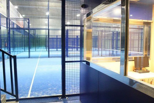 Smash Pádel Indoor Avellaneda - centro deportivo en Girona