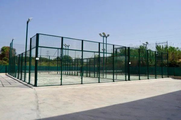 Star Padel Tarragona - centro deportivo en Tarragona
