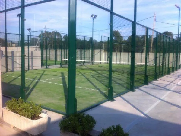 Táctica Pádel Llagostera - centro deportivo en Llagostera