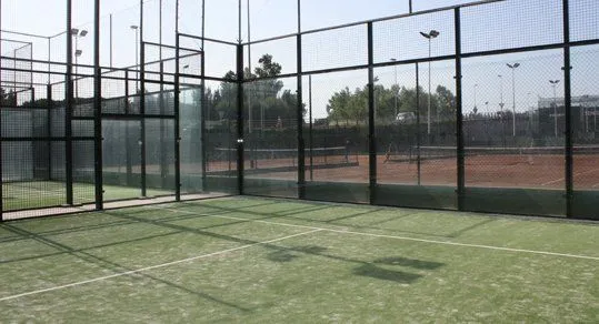 Tenis Pineda - centro deportivo en Gavà