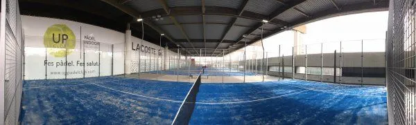 Up Padel Indoor Badalona - centro deportivo en Badalona