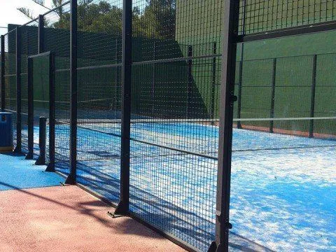 Club De Tenis Valldigna - centro deportivo en Tavernes de la Valldigna