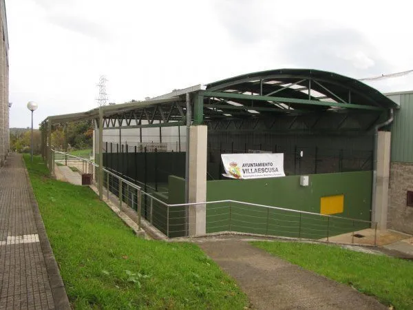 Pistas Municipales De Tenis Y Padel Villaescusa - centro deportivo en Villaescusa